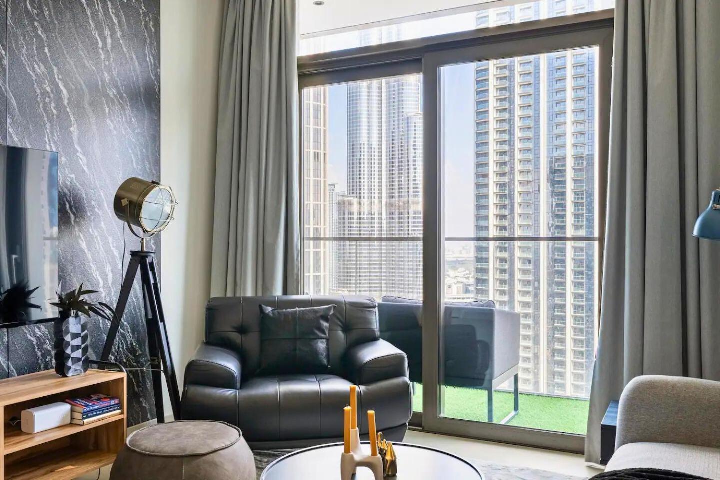 Jaw Dropping Burj Khalifa View 3 Min To Mall Dubai